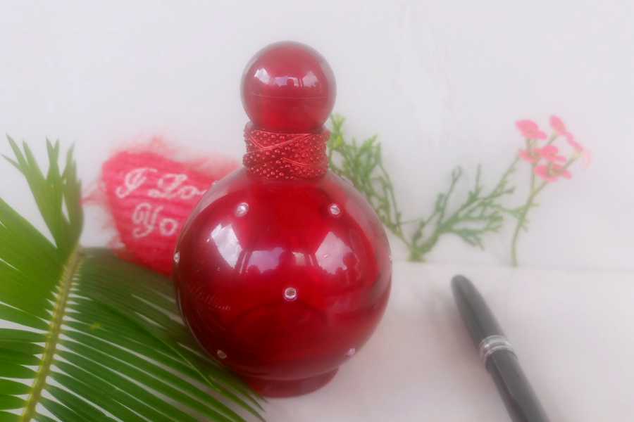 Nmasinachi Beauty World Hidden Fantasy Perfume